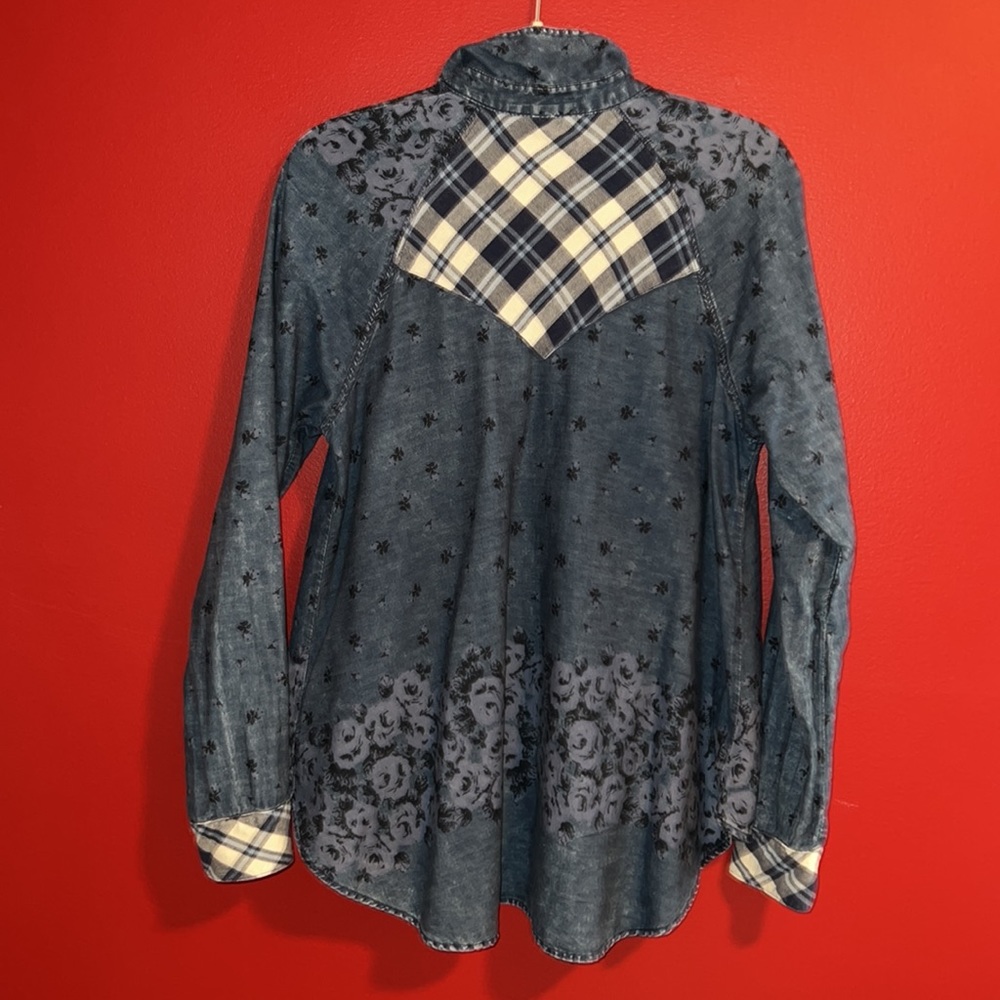 Free People “Dottie Over You” Floral Chambray Button Down Shirt S